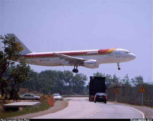 avion 03.jpg (18832 bytes)